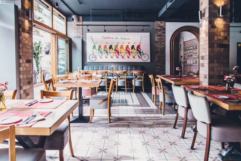 Detal wnętrza restauracji przy ul. Żurawia 18